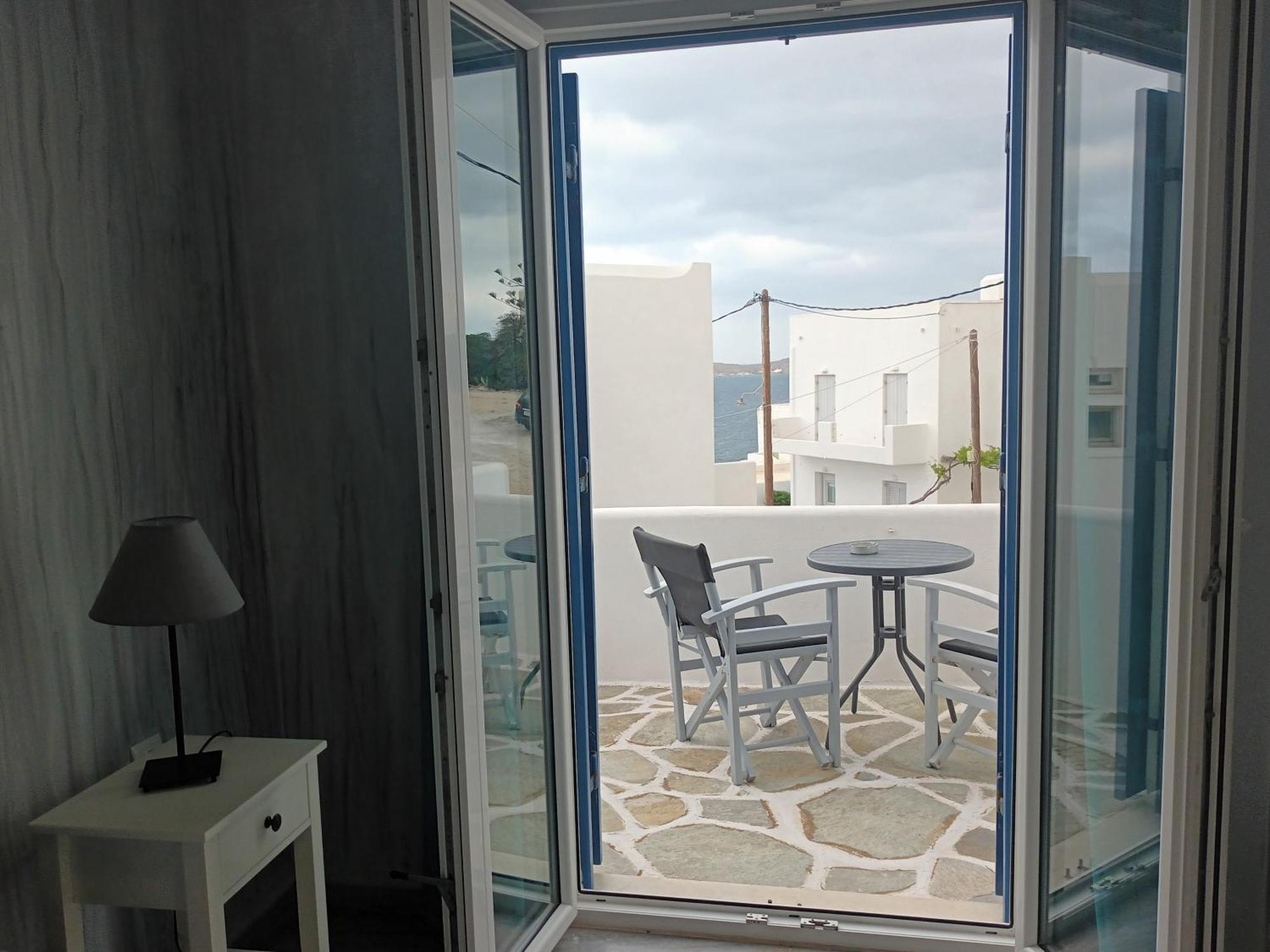 Athina'S Blue Studios Naousa  Exterior photo